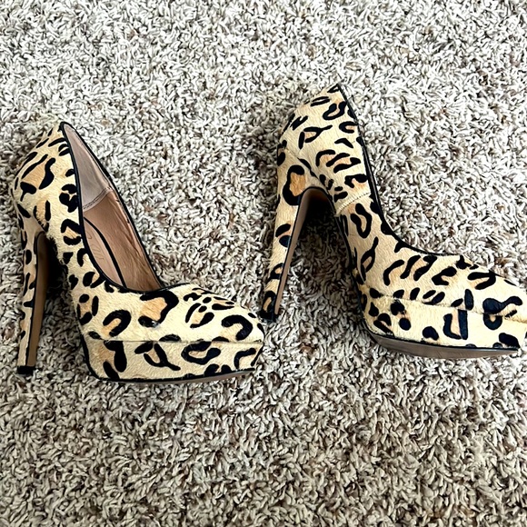 Genuine Aldo Heels - size 7 - Picture 2 of 5